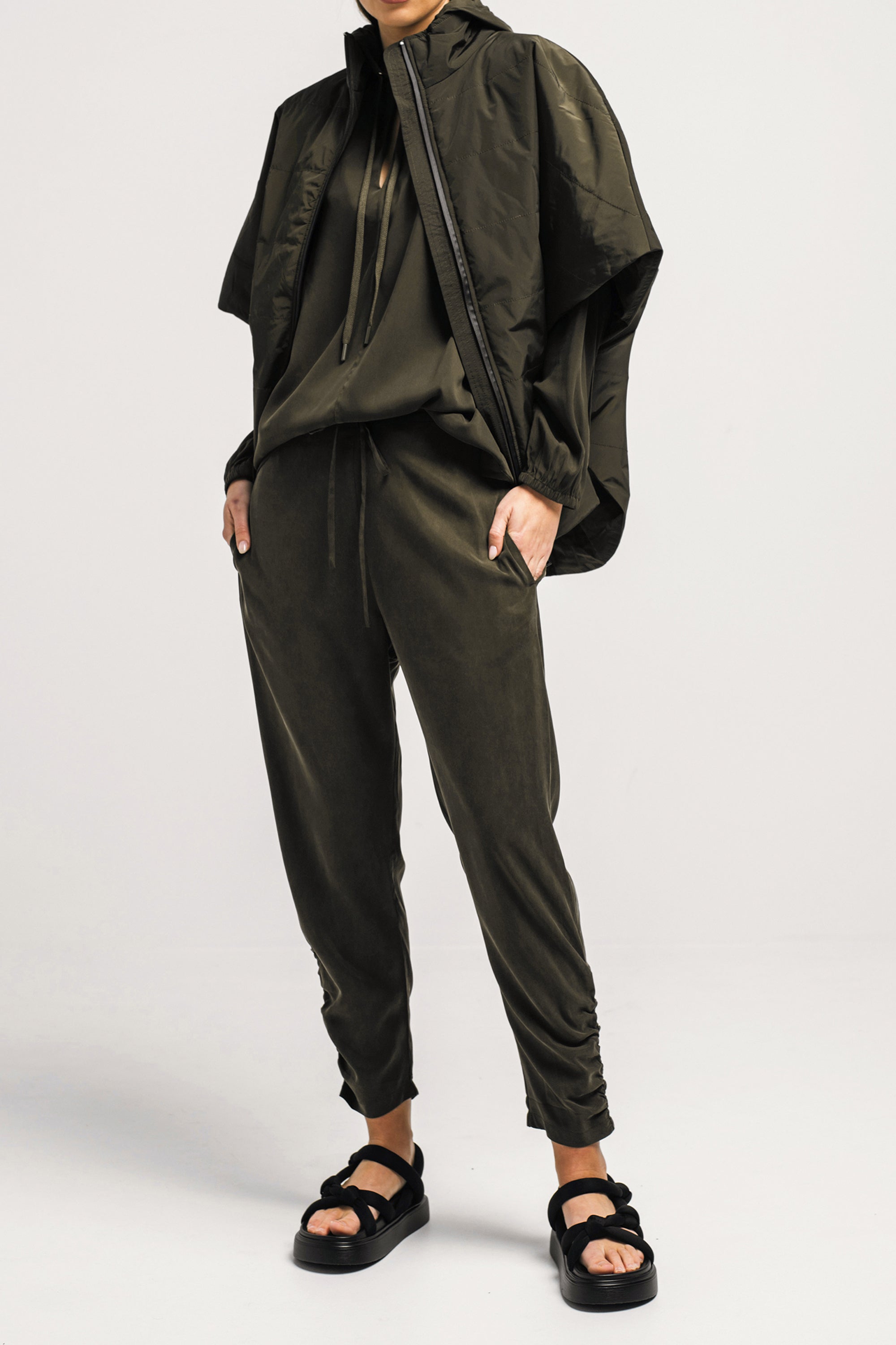 Ducru Hooded Top | Olive
